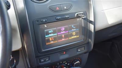 نمایشگر کابین رنو داستر